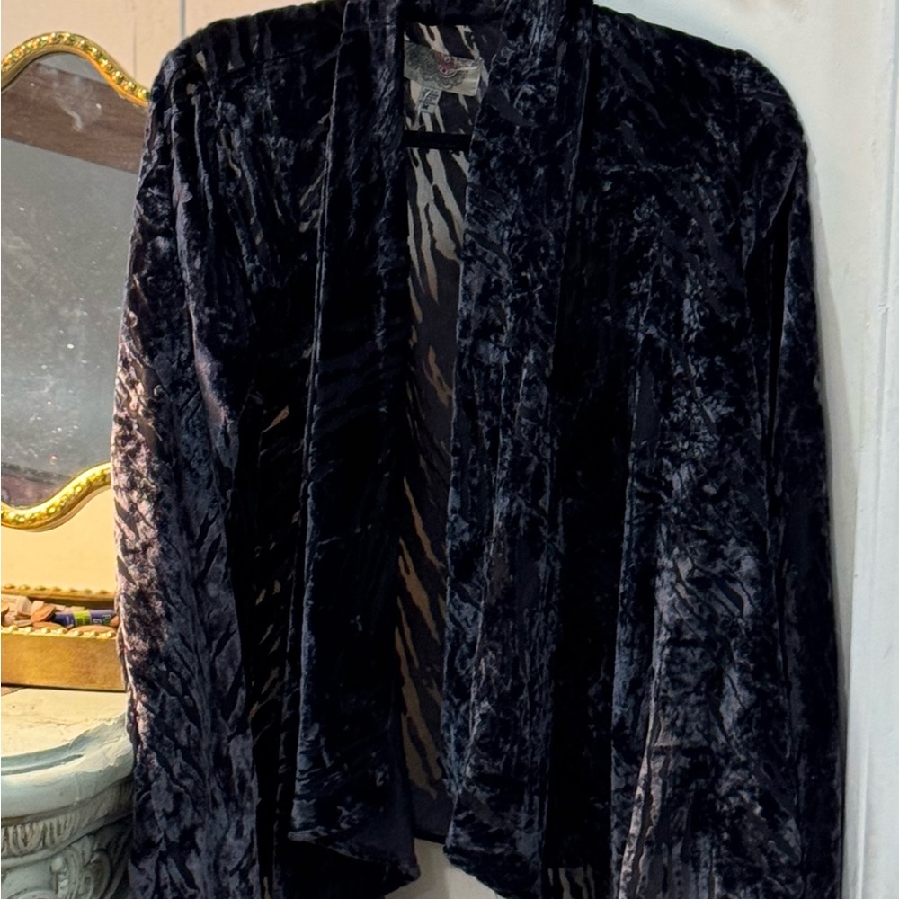 Ecote Black Velvet Patterned Jacket - image 1